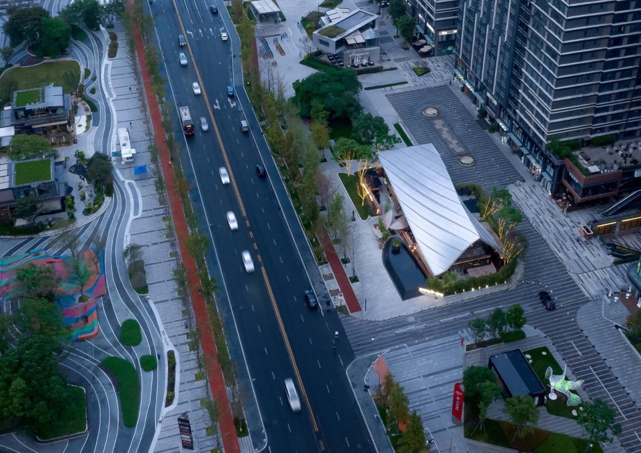 BIM建筑|交子大道木屋顶餐厅 / 致野建筑 BIM建筑|交子大道木屋顶餐厅 / 致野建筑