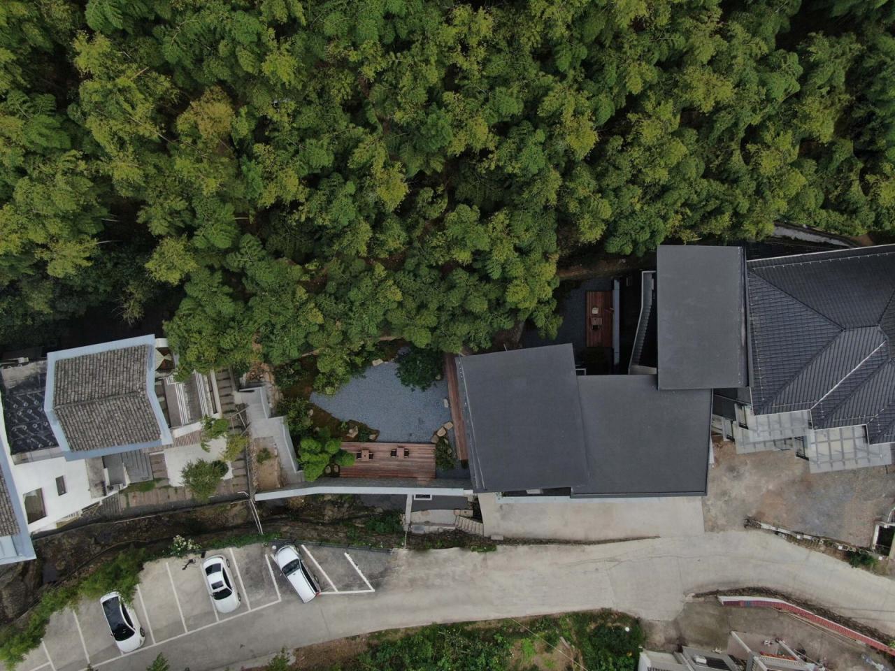 BIM建筑|青骊民宿 / HEI 建筑设计工作室 BIM建筑|青骊民宿 / HEI 建筑设计工作室