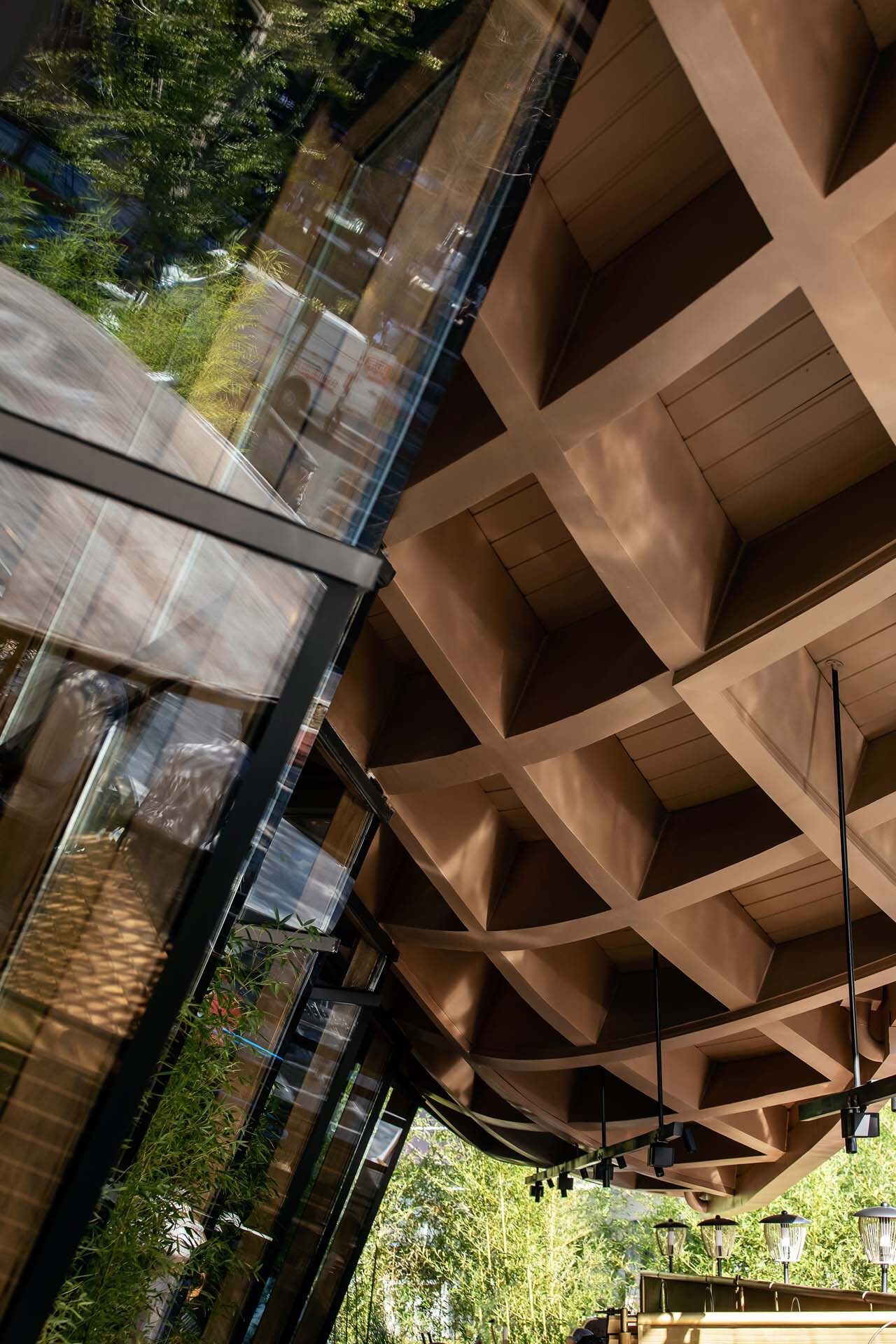BIM建筑|交子大道木屋顶餐厅 / 致野建筑 BIM建筑|交子大道木屋顶餐厅 / 致野建筑