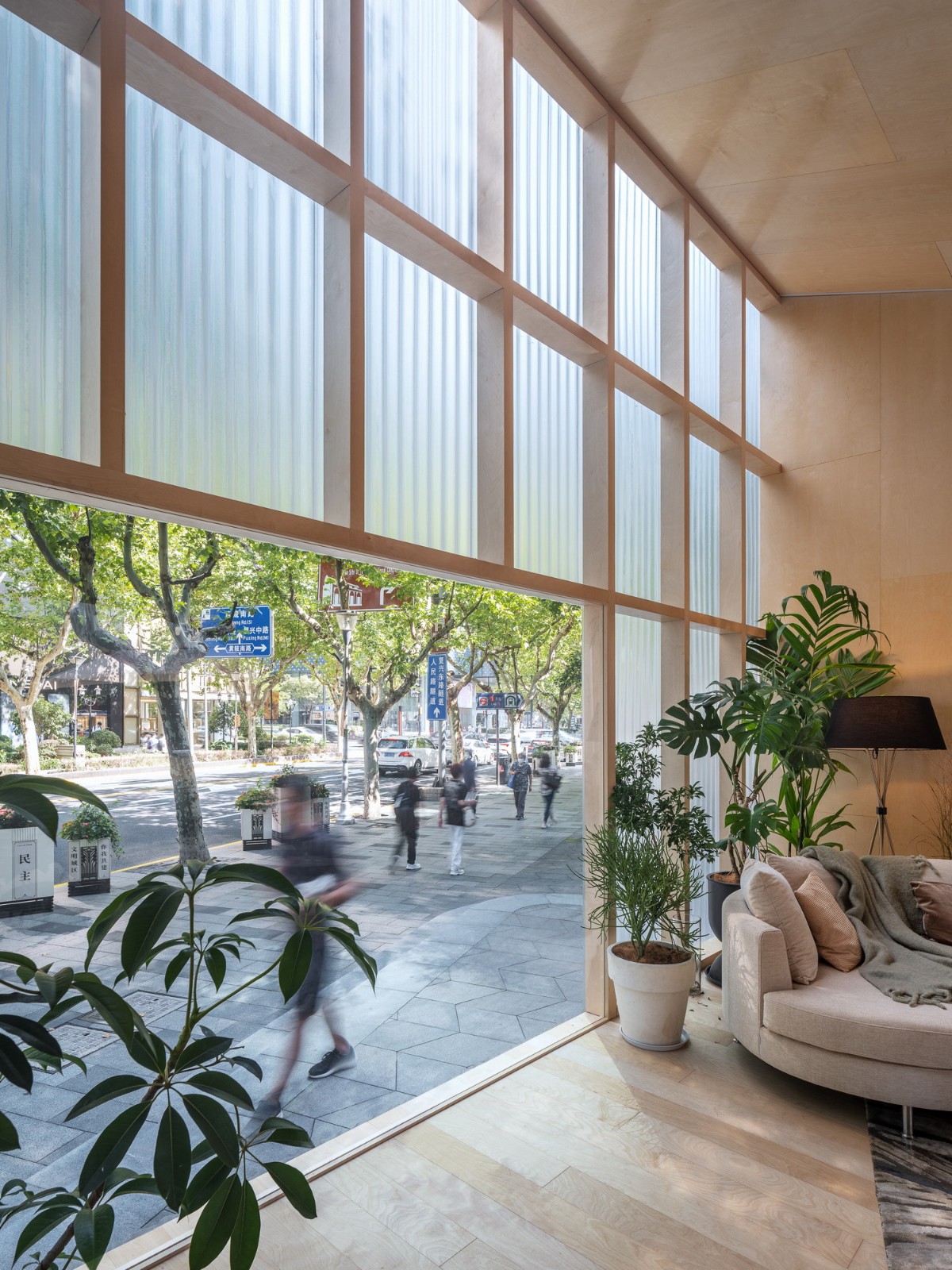 BIM建筑|间园 :闹市中的空间装置 / 间筑设计 BIM建筑|间园 :闹市中的空间装置 / 间筑设计