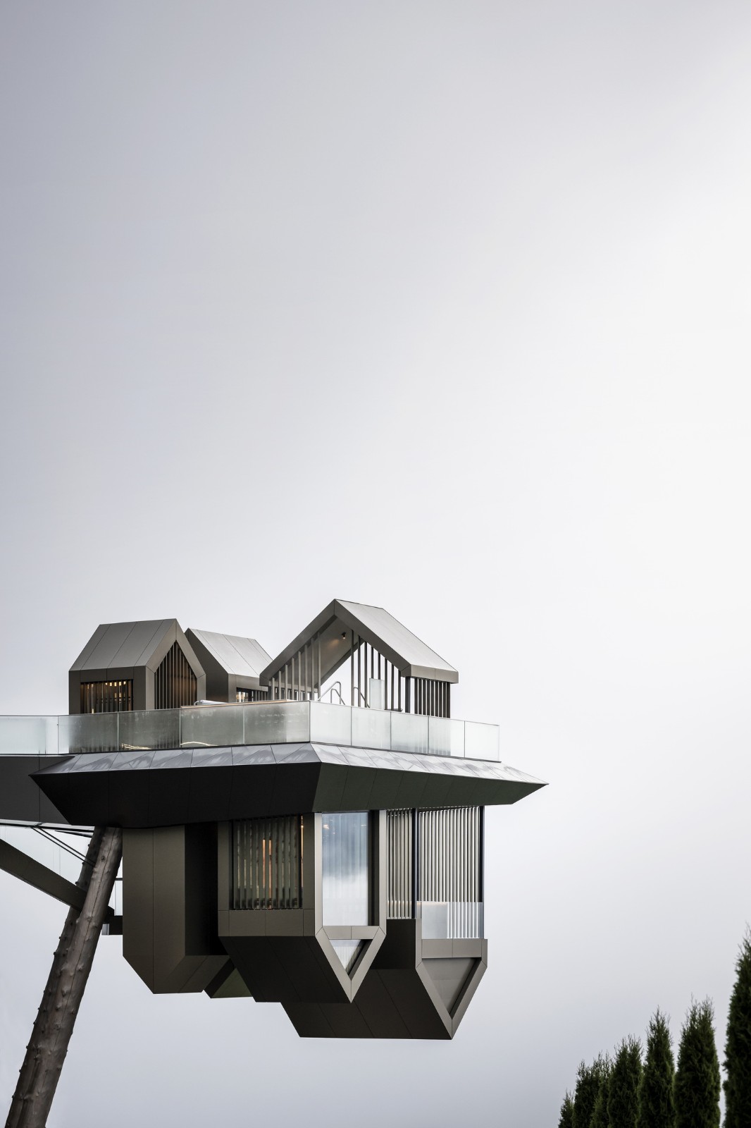 BIM建筑|“倒挂”建筑,Hubertus 酒店扩建 / noa* BIM建筑|“倒挂”建筑,Hubertus 酒店扩建 / noa*