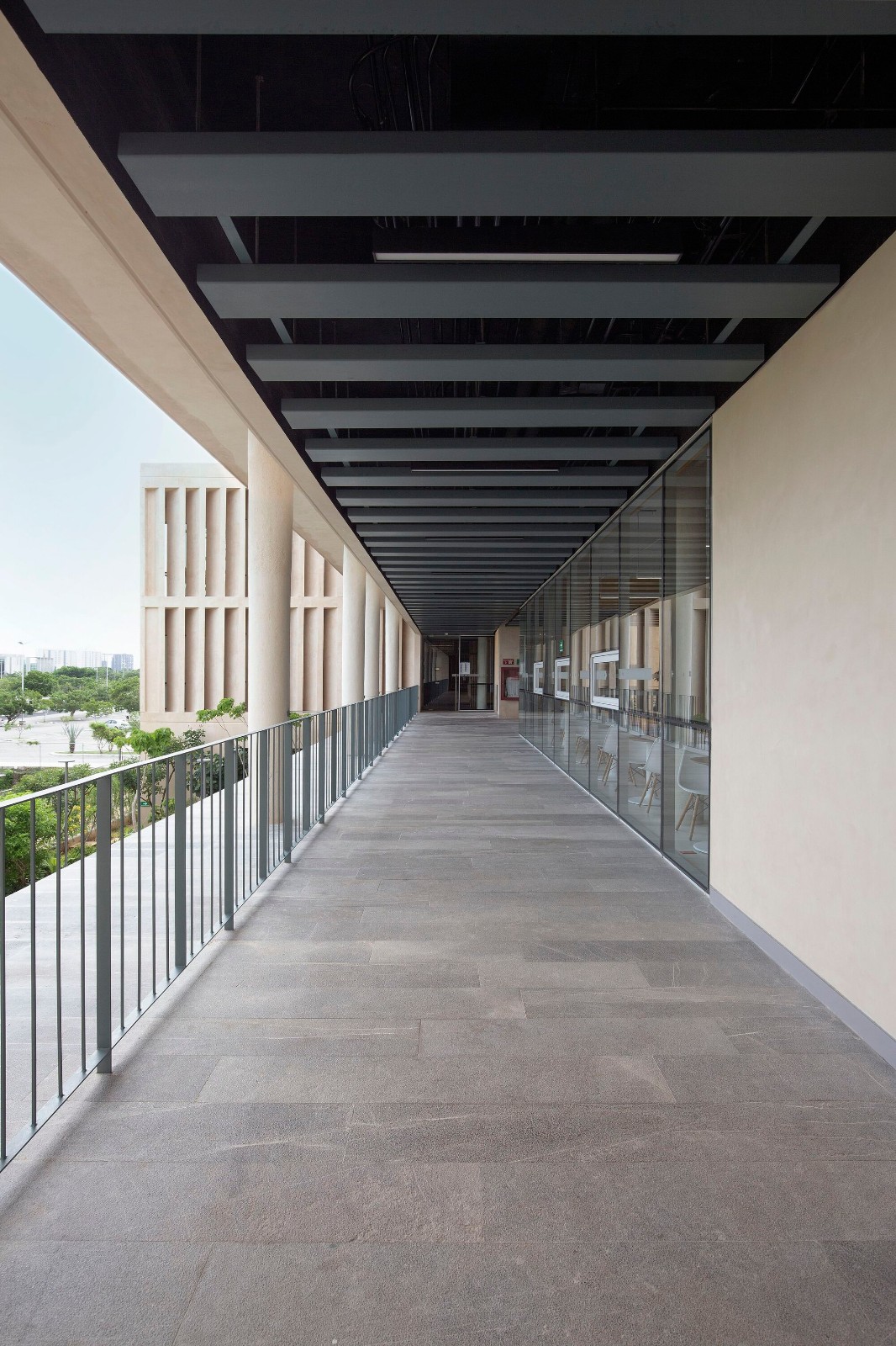 BIM建筑|梅里达银行与商业学校 / IUA Ignacio Urquiza Arquitectos BIM建筑|梅里达银行与商业学校 / IUA Ignacio Urquiza Arquitectos