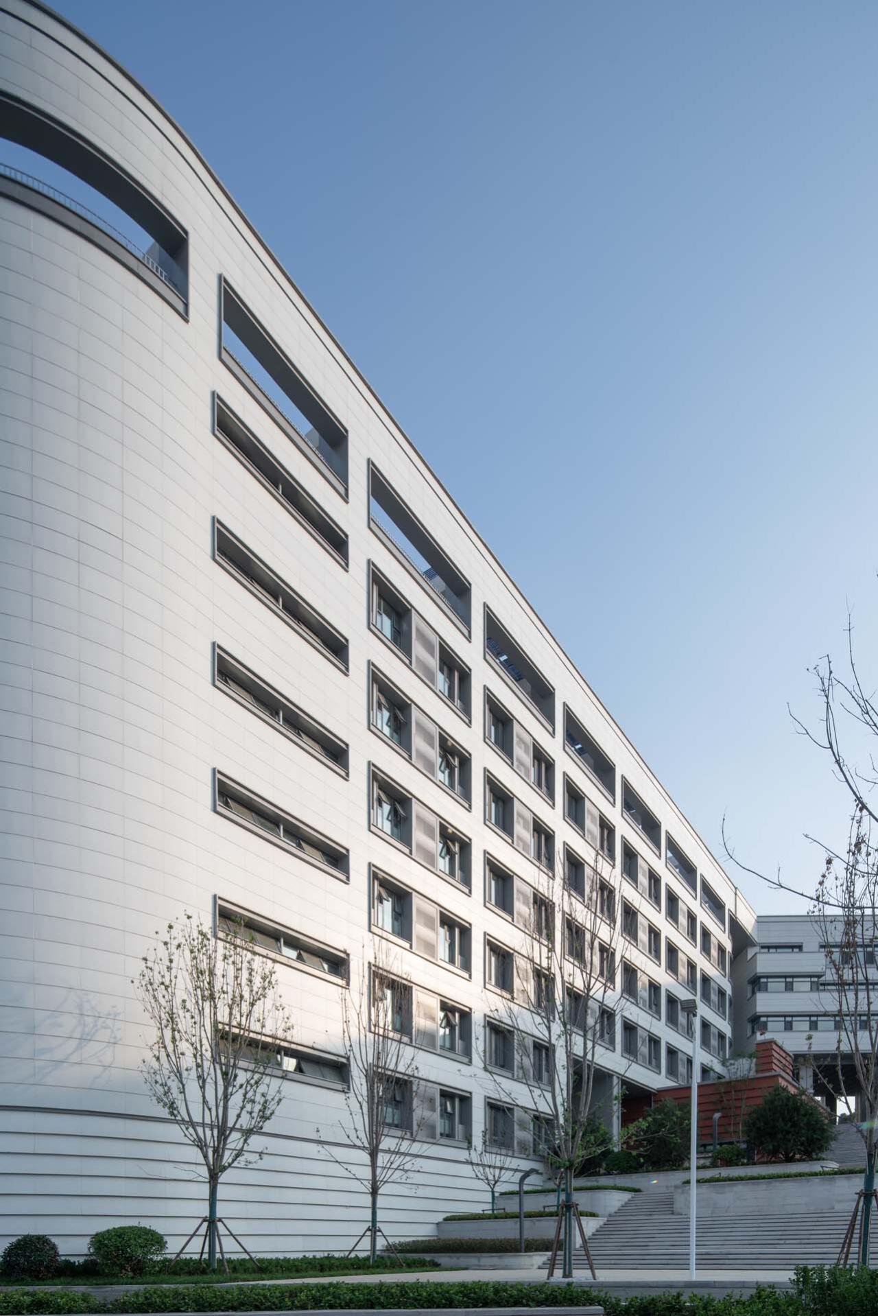 BIM建筑|济南历城二中彩石校区 / 同圆设计 BIM建筑|济南历城二中彩石校区 / 同圆设计