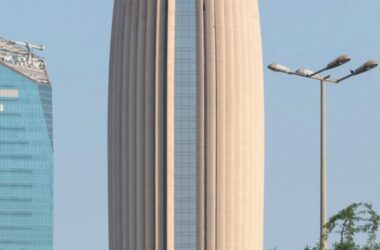 BIM建筑|福斯特在科威特设计超高层国家银行总部-BIM建筑网