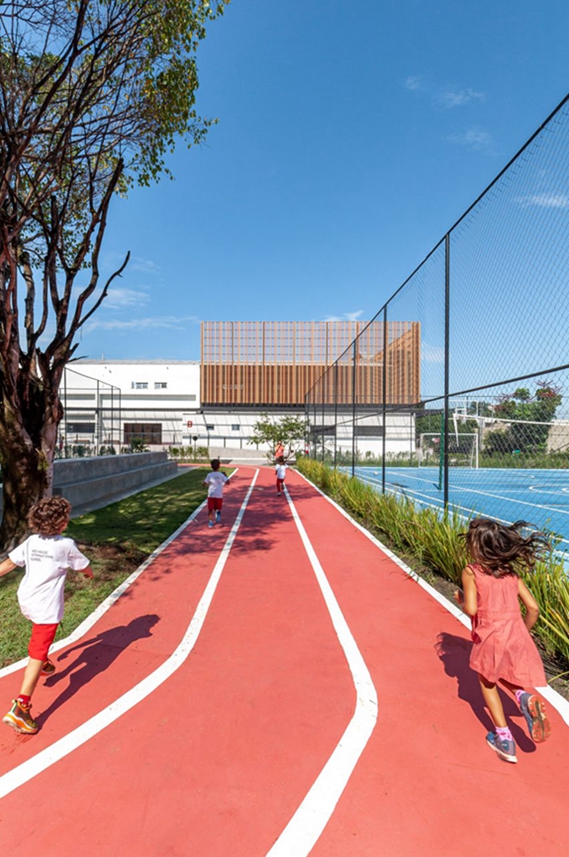 BIM建筑|德拉克斯工作室将工业建筑改建为红楼学校 BIM建筑|德拉克斯工作室将工业建筑改建为红楼学校