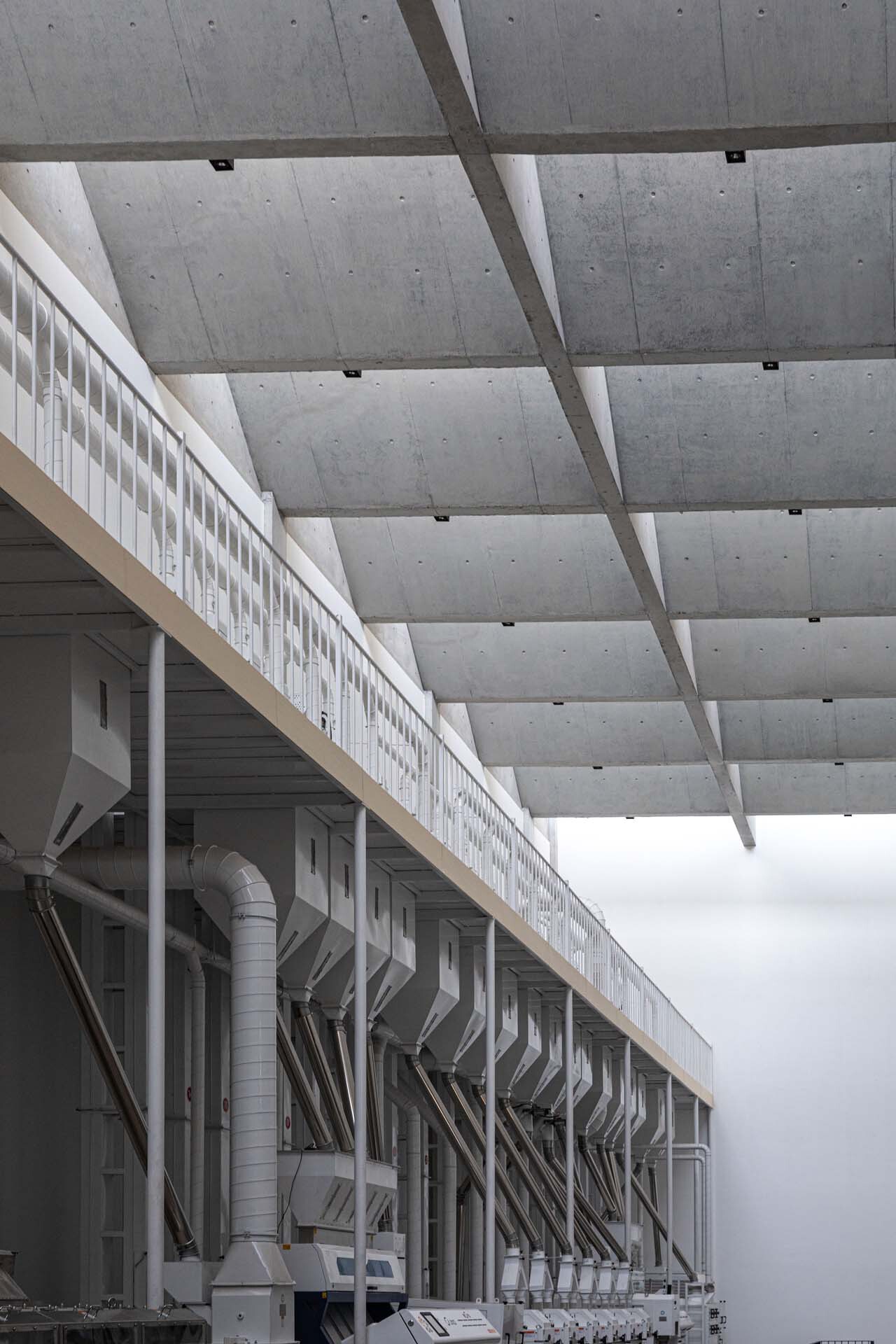 BIM建筑|宁武燕麦工厂 / 卓汉苏文建筑事务所 BIM建筑|宁武燕麦工厂 / 卓汉苏文建筑事务所