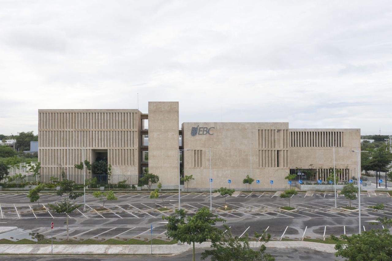 BIM建筑|梅里达银行与商业学校 / IUA Ignacio Urquiza Arquitectos BIM建筑|梅里达银行与商业学校 / IUA Ignacio Urquiza Arquitectos