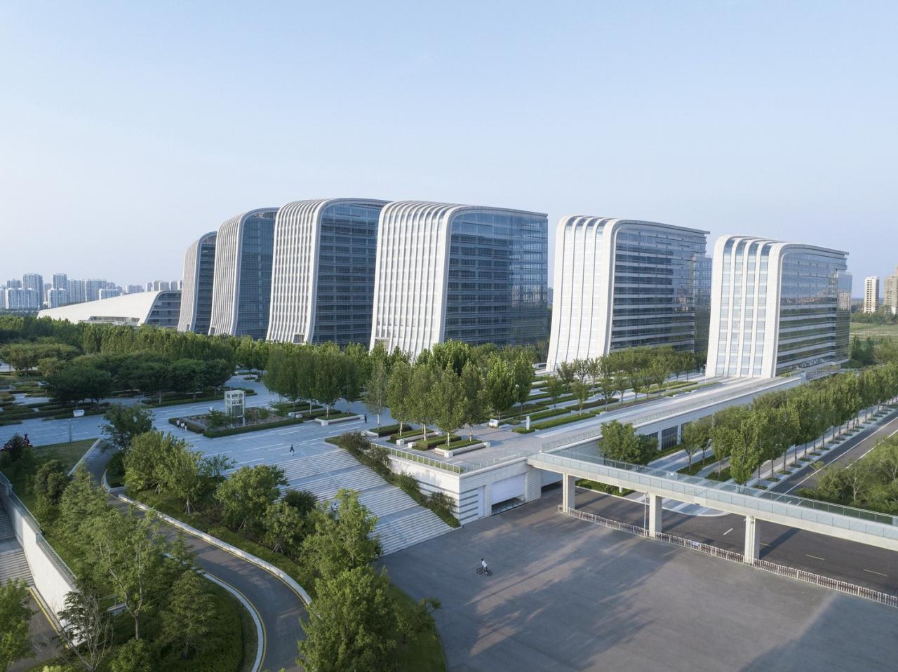 BIM建筑|高山流水、兼收并蓄的城市文化新名片—济宁市文化中心三期文化产业园 / Laguarda.Low Architects (LLA) BIM建筑|高山流水、兼收并蓄的城市文化新名片—济宁市文化中心三期文化产业园 / Laguarda.Low Architects (LLA)