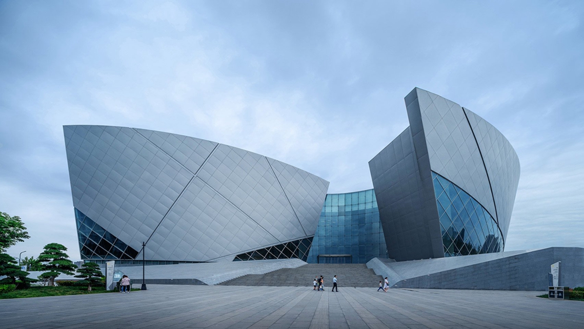 BIM建筑|帆状造型的郑州大剧院建成 BIM建筑|帆状造型的郑州大剧院建成