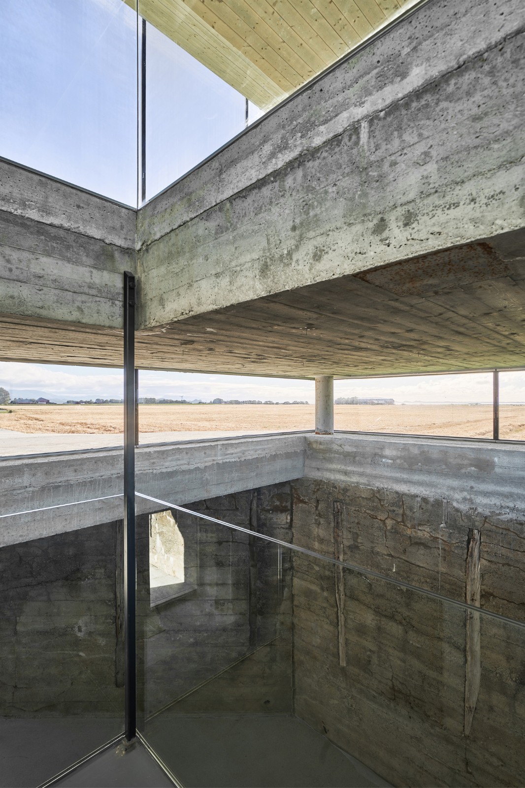 BIM建筑|军事碉堡新生,布雷克斯塔漂浮亭屋 / ASAS arkitektur BIM建筑|军事碉堡新生,布雷克斯塔漂浮亭屋 / ASAS arkitektur