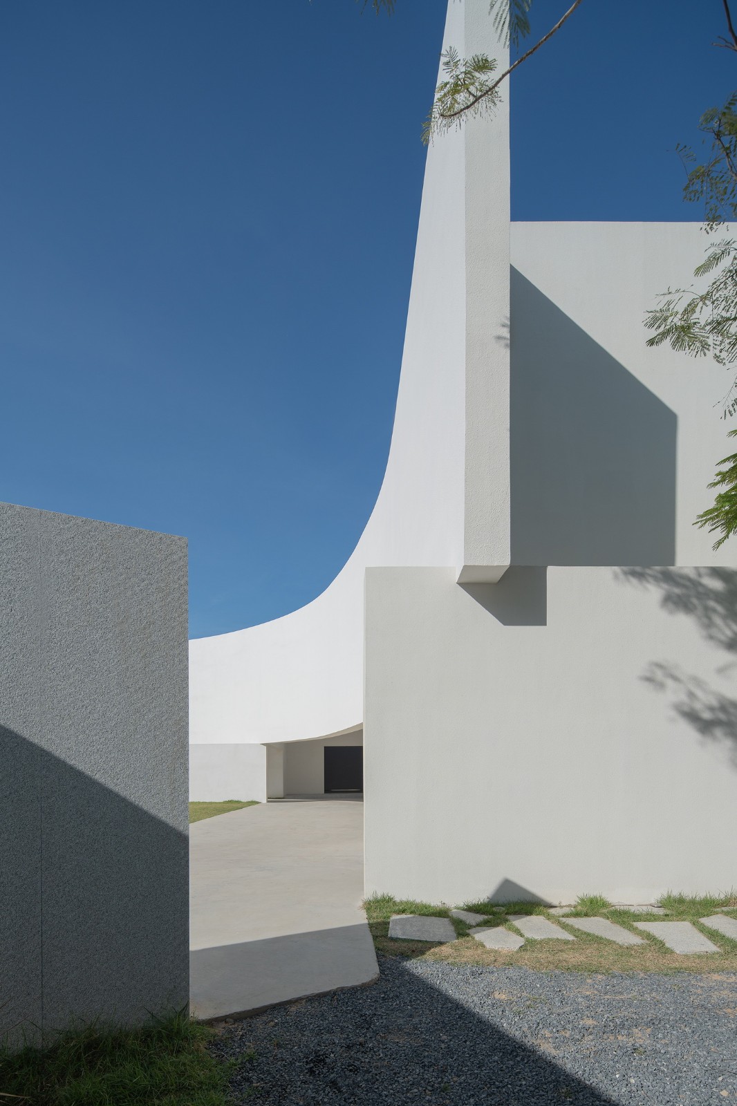 BIM建筑|回艺术中心:潮汕村落里的艺术涅槃 / AD艾克建筑 BIM建筑|回艺术中心:潮汕村落里的艺术涅槃 / AD艾克建筑