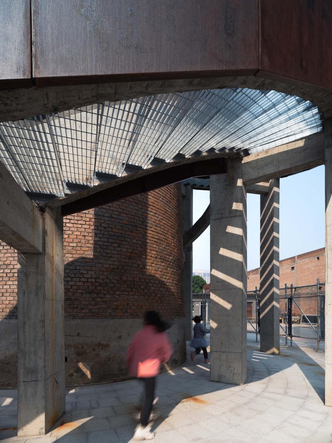 BIM建筑|山灰艺术社区,西安石油大学生活区锅炉房改造 / 日常建造 BIM建筑|山灰艺术社区,西安石油大学生活区锅炉房改造 / 日常建造
