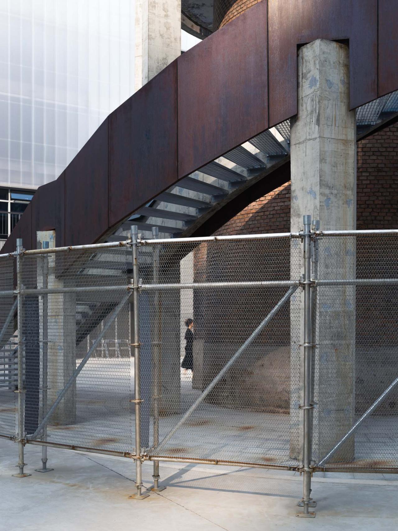 BIM建筑|山灰艺术社区,西安石油大学生活区锅炉房改造 / 日常建造 BIM建筑|山灰艺术社区,西安石油大学生活区锅炉房改造 / 日常建造