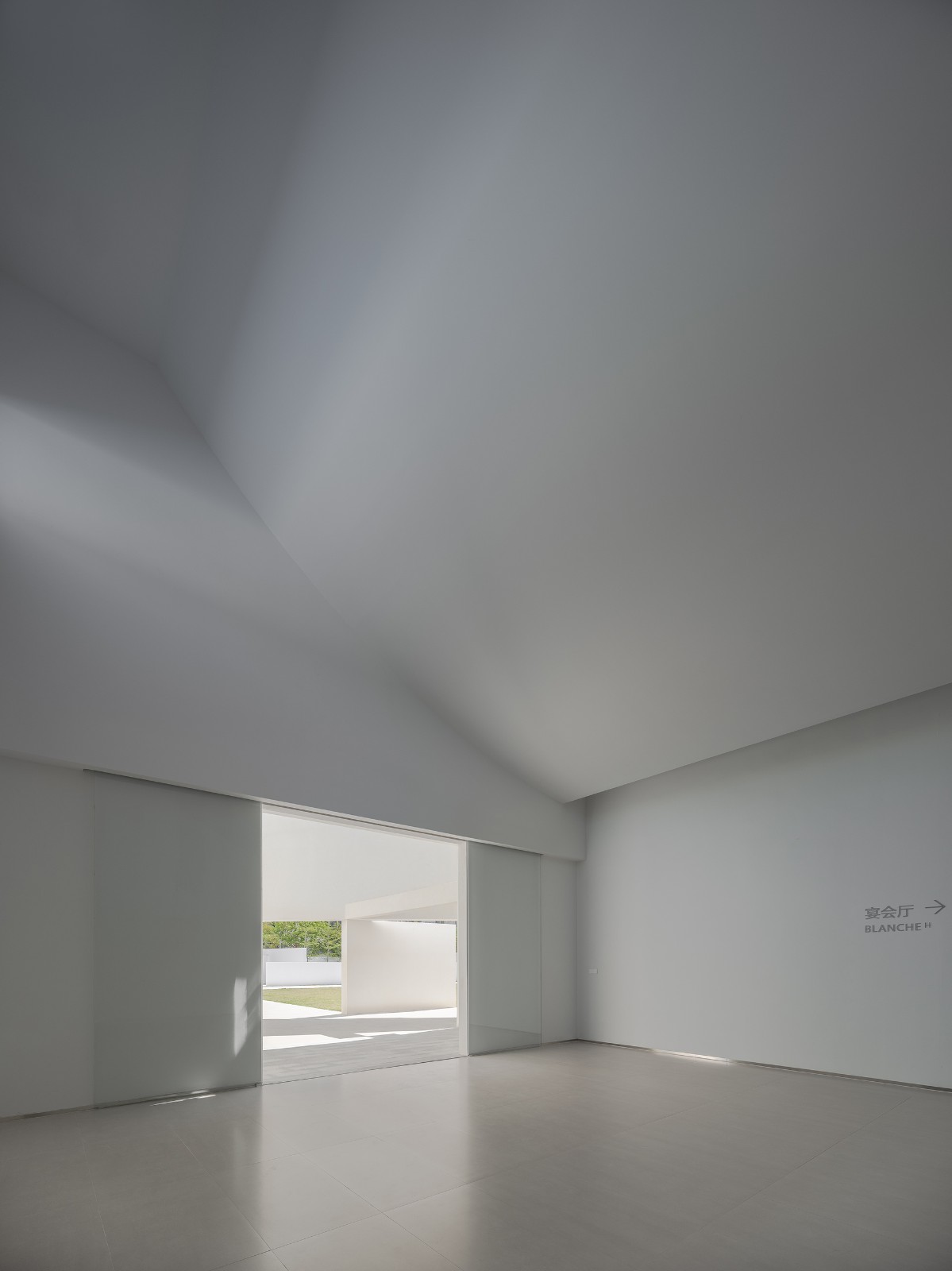 BIM建筑|回艺术中心:潮汕村落里的艺术涅槃 / AD艾克建筑 BIM建筑|回艺术中心:潮汕村落里的艺术涅槃 / AD艾克建筑