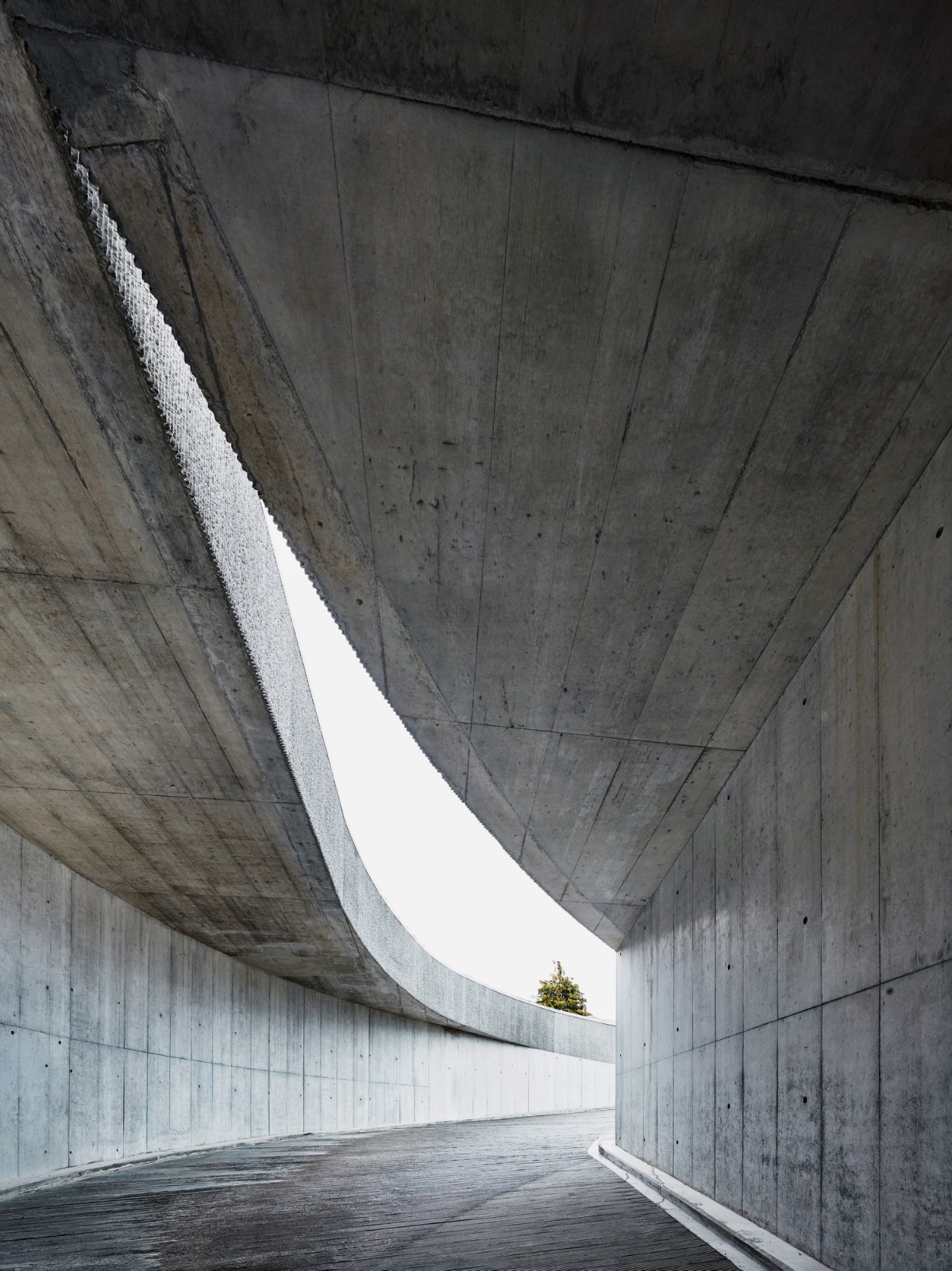 BIM建筑|精密控制,MHZN 瑞士楚格北站移动枢纽 / Hosoya Schaefer Architects BIM建筑|精密控制,MHZN 瑞士楚格北站移动枢纽 / Hosoya Schaefer Architects