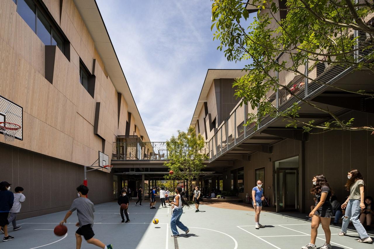 BIM建筑|横滨国际学校,内外均木质饰面 / 大成建设 + 隈研吾建筑都市设计事务所 BIM建筑|横滨国际学校,内外均木质饰面 / 大成建设 + 隈研吾建筑都市设计事务所