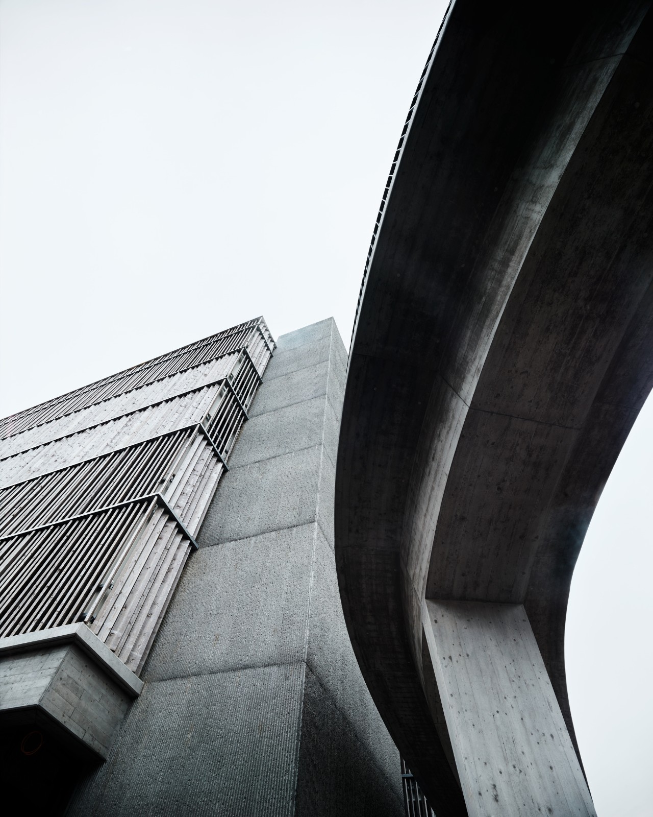 BIM建筑|精密控制,MHZN 瑞士楚格北站移动枢纽 / Hosoya Schaefer Architects BIM建筑|精密控制,MHZN 瑞士楚格北站移动枢纽 / Hosoya Schaefer Architects