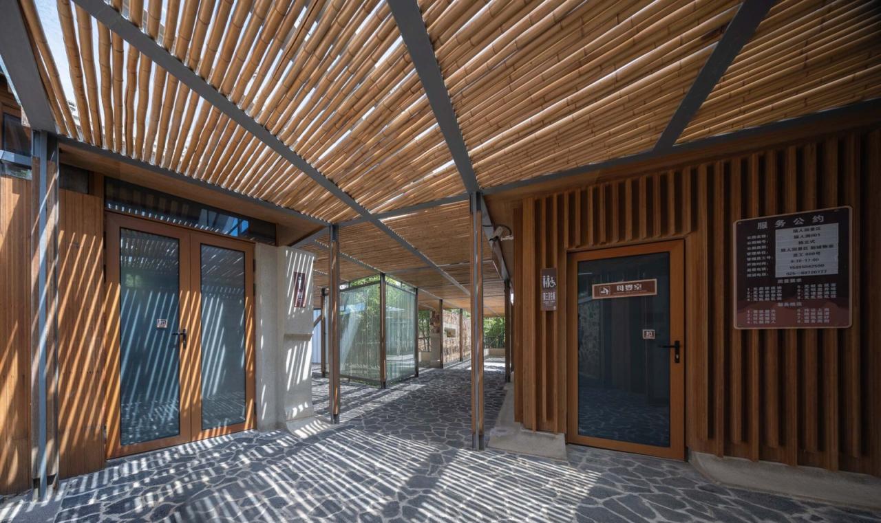 BIM建筑|南京汤山猿人洞游客驿站 / 东南大学建筑设计研究院建筑技术与艺术(ATA)工作室 BIM建筑|南京汤山猿人洞游客驿站 / 东南大学建筑设计研究院建筑技术与艺术(ATA)工作室