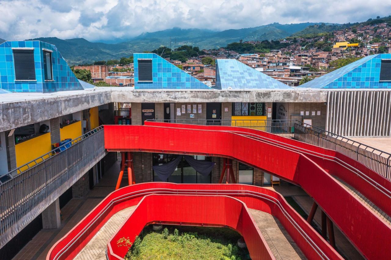 BIM建筑|冠军摇篮儿童发展中心 / Espacio Colectivo Arquitectos BIM建筑|冠军摇篮儿童发展中心 / Espacio Colectivo Arquitectos