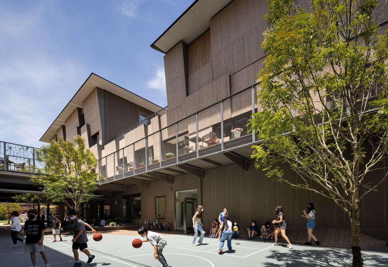 BIM建筑|横滨国际学校,内外均木质饰面 / 大成建设 + 隈研吾建筑都市设计事务所 BIM建筑|横滨国际学校,内外均木质饰面 / 大成建设 + 隈研吾建筑都市设计事务所