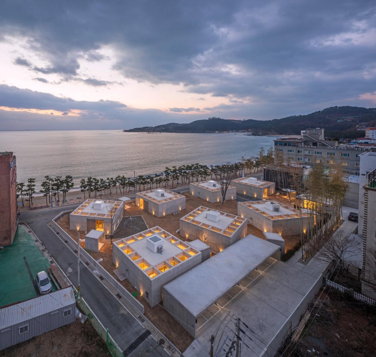 BIM建筑|MimMim 之家 / On Architects Inc. BIM建筑|MimMim 之家 / On Architects Inc.