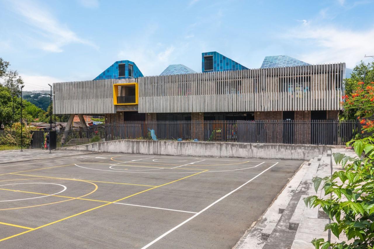 BIM建筑|冠军摇篮儿童发展中心 / Espacio Colectivo Arquitectos BIM建筑|冠军摇篮儿童发展中心 / Espacio Colectivo Arquitectos