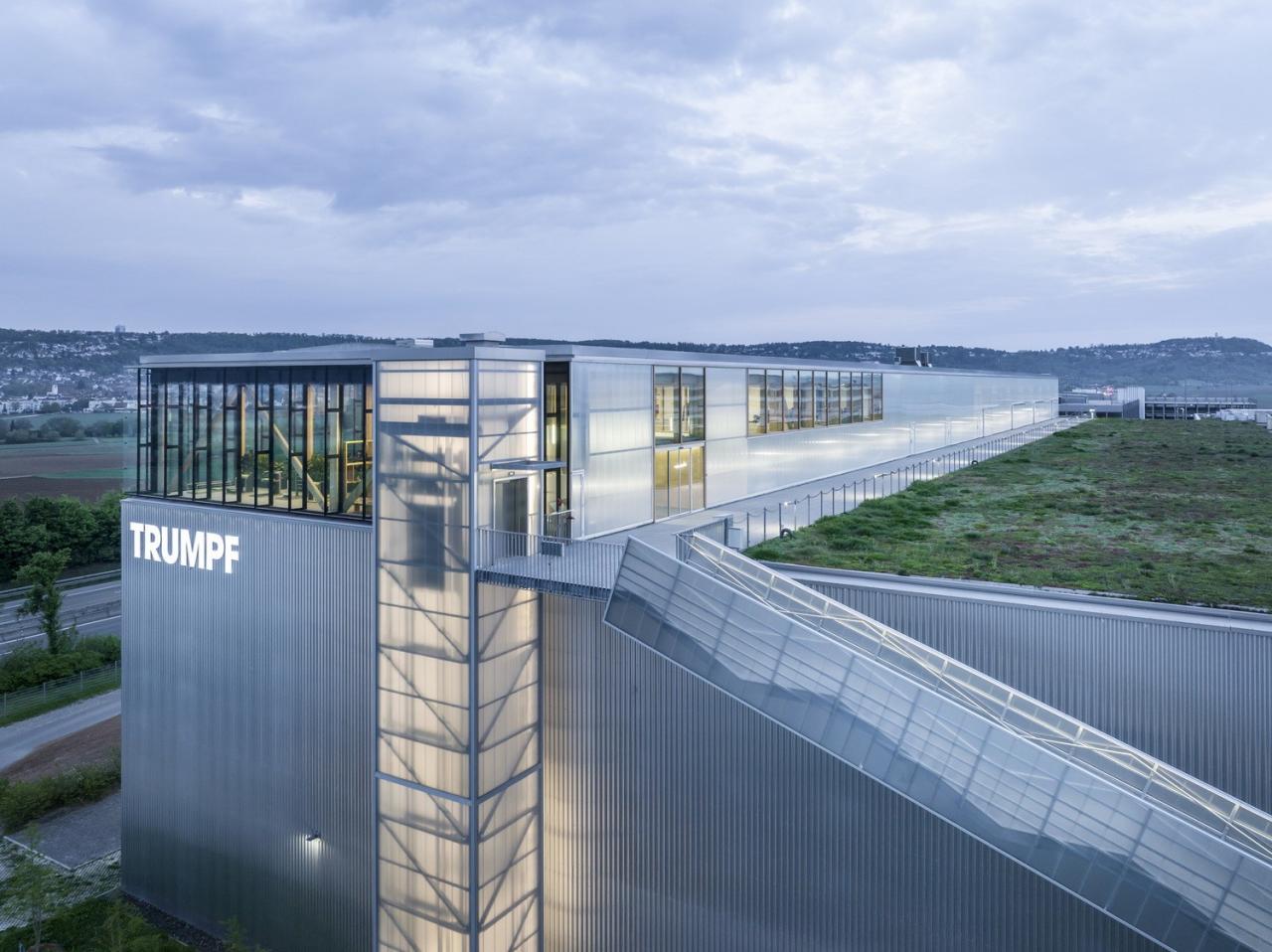 BIM建筑|空中健身,通快集团运动中心 / Barkow Leibinger BIM建筑|空中健身,通快集团运动中心 / Barkow Leibinger