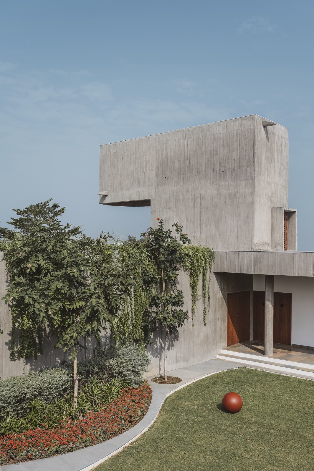 BIM建筑|围合之家 / Design Ni Dukaan BIM建筑|围合之家 / Design Ni Dukaan