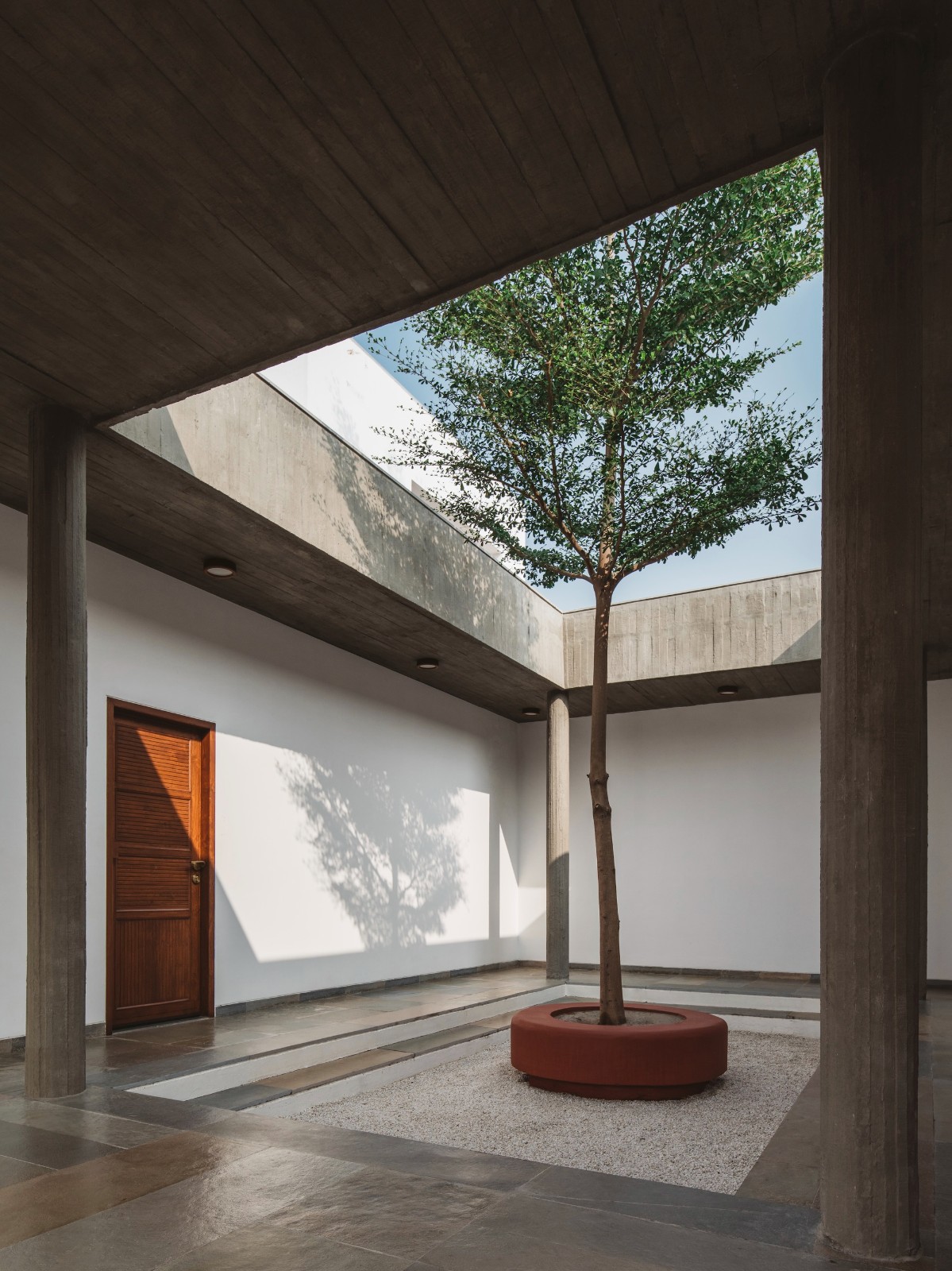 BIM建筑|围合之家 / Design Ni Dukaan BIM建筑|围合之家 / Design Ni Dukaan