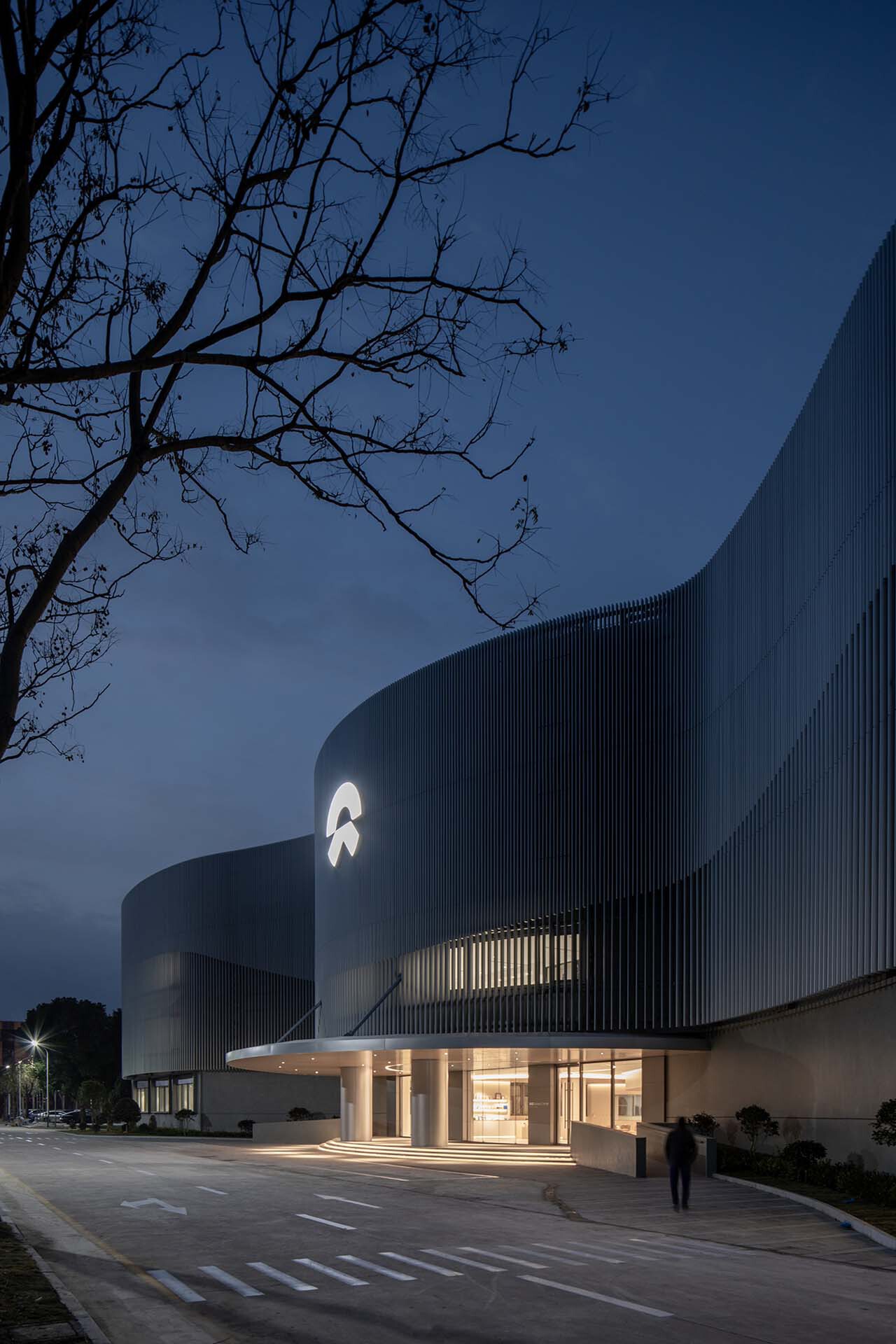 BIM建筑|蔚来交付中心 / Kokaistudios BIM建筑|蔚来交付中心 / Kokaistudios