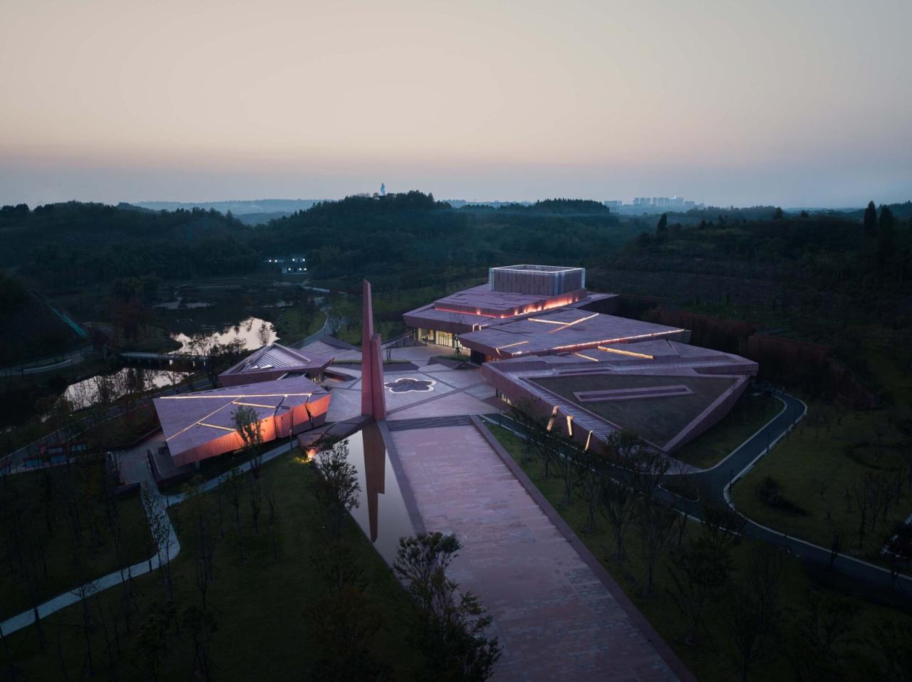 BIM建筑|江姐故里红色教育基地 / 四川省建筑设计研究院 BIM建筑|江姐故里红色教育基地 / 四川省建筑设计研究院