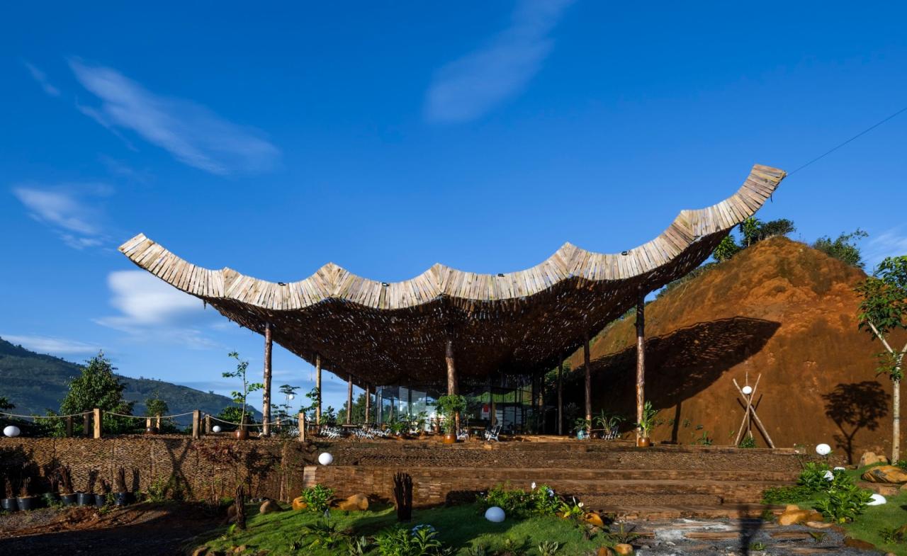 BIM建筑|隐隐看向天空,阮氏咖啡 / The Bloom BIM建筑|隐隐看向天空,阮氏咖啡 / The Bloom