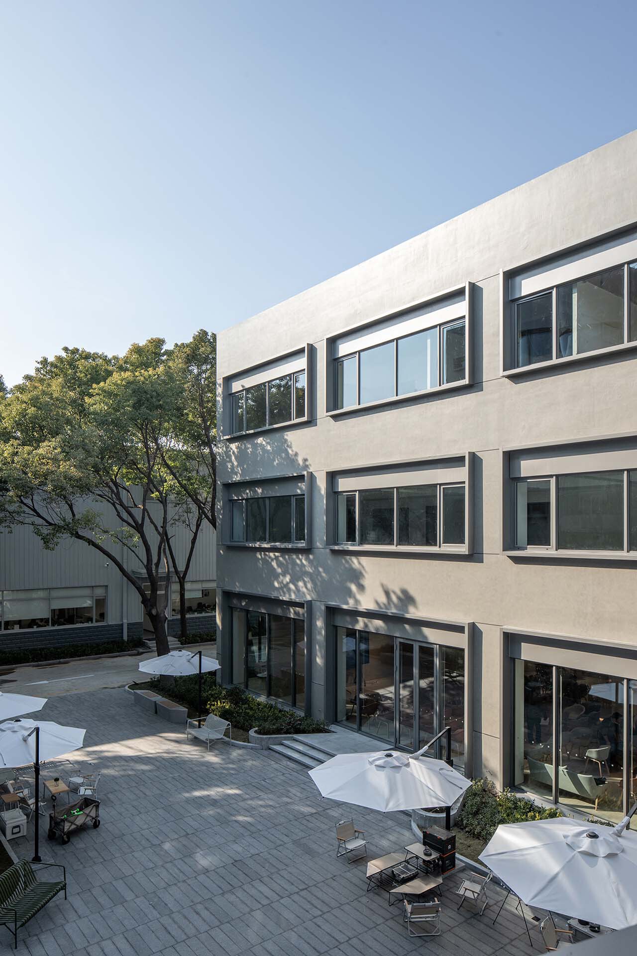 BIM建筑|蔚来交付中心 / Kokaistudios BIM建筑|蔚来交付中心 / Kokaistudios