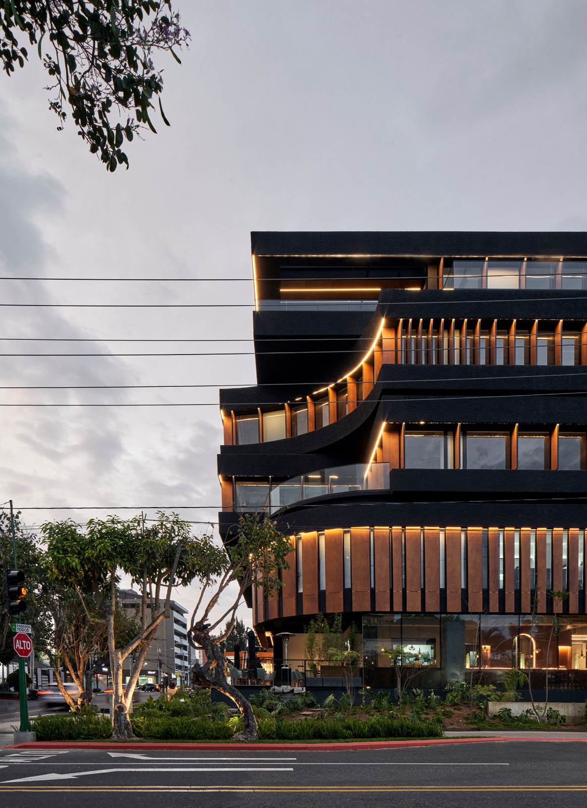 BIM建筑|AEME商业大楼 / Paz Arquitectura BIM建筑|AEME商业大楼 / Paz Arquitectura