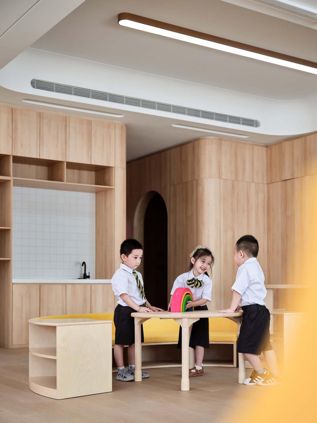 BIM建筑|金昌蒙德斐尔.幼儿园 / 零壹城市建筑事务所 BIM建筑|金昌蒙德斐尔.幼儿园 / 零壹城市建筑事务所
