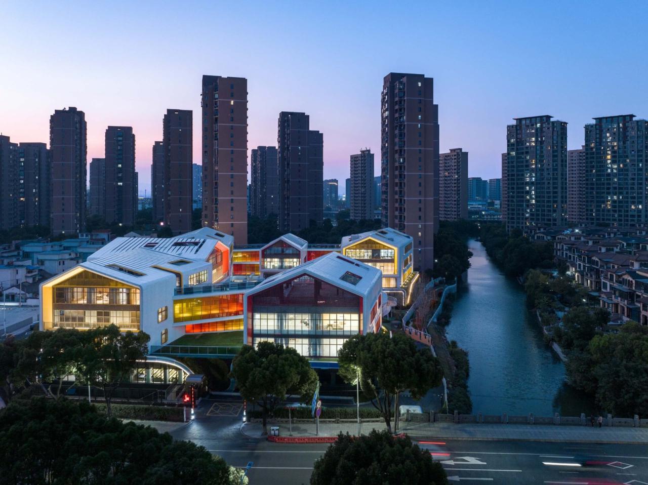BIM建筑|金昌蒙德斐尔.幼儿园 / 零壹城市建筑事务所 BIM建筑|金昌蒙德斐尔.幼儿园 / 零壹城市建筑事务所
