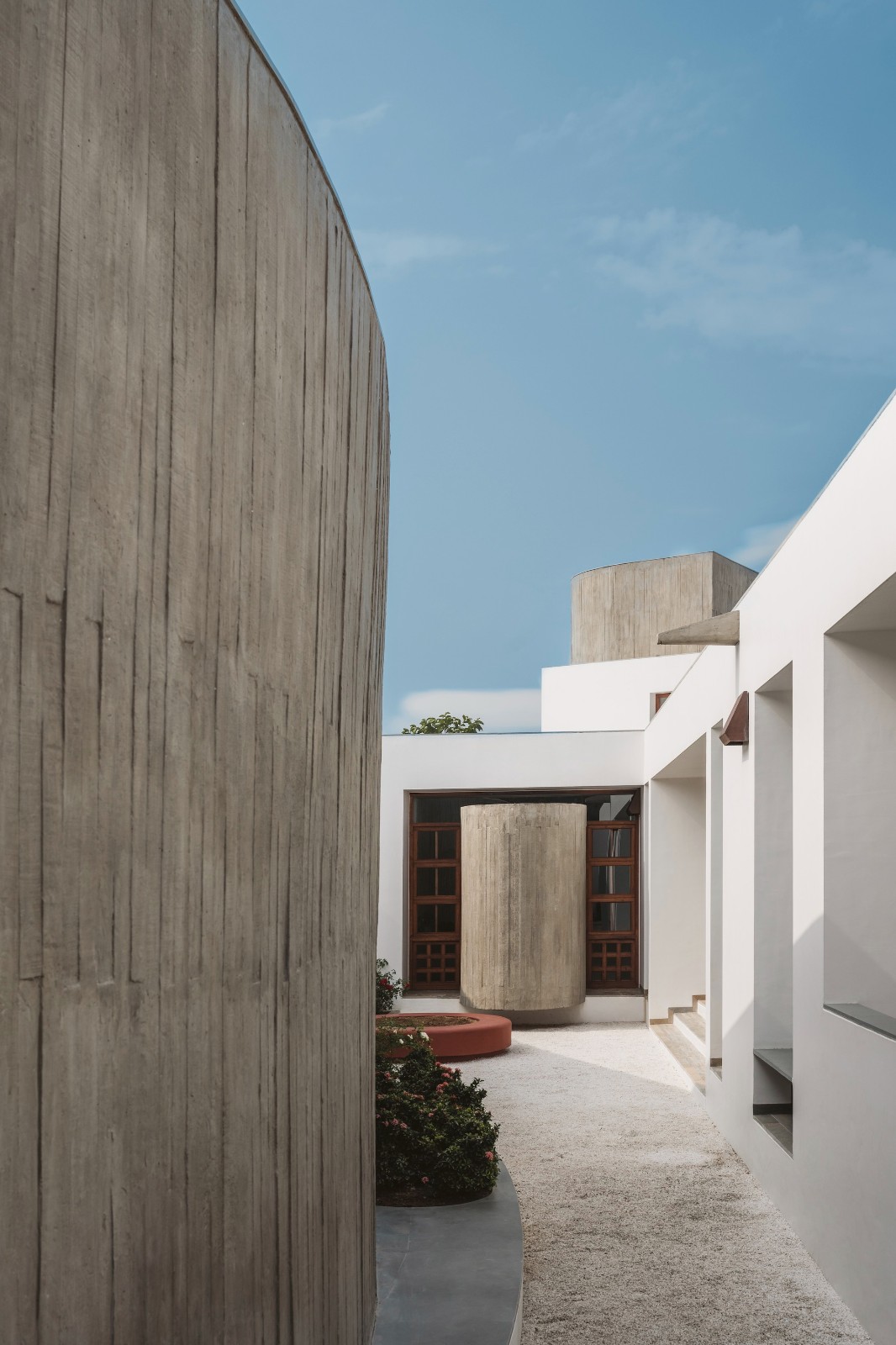 BIM建筑|围合之家 / Design Ni Dukaan BIM建筑|围合之家 / Design Ni Dukaan