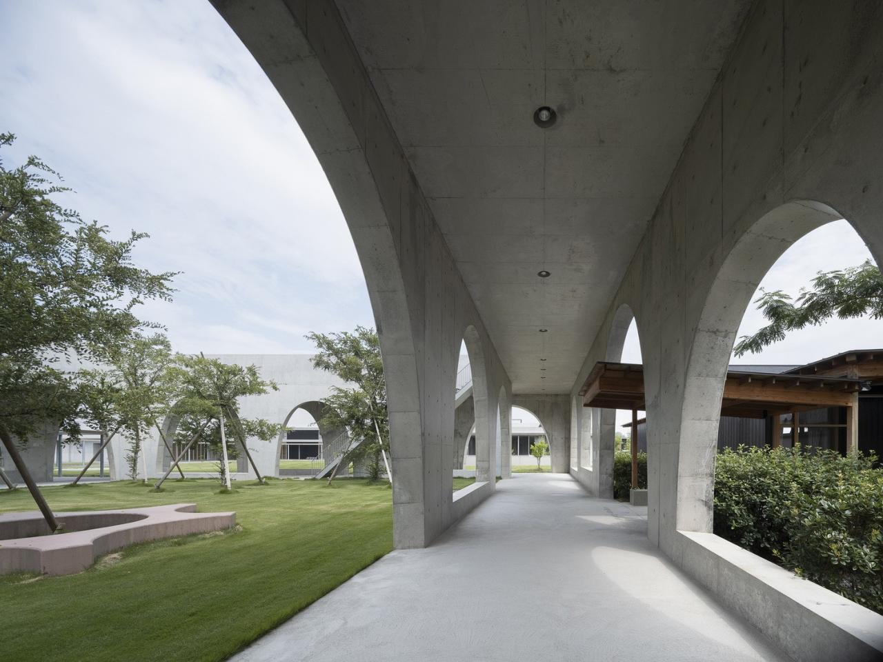 BIM建筑|组团式校园,广岛叡智学院 / CAn BIM建筑|组团式校园,广岛叡智学院 / CAn