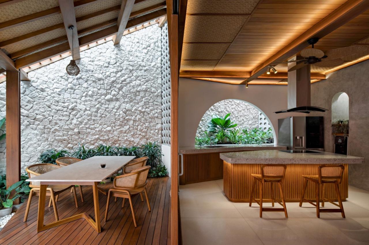 BIM建筑|爪哇屋顶+旋转房间,分心的房子 / Ismail Solehudin Architecture BIM建筑|爪哇屋顶+旋转房间,分心的房子 / Ismail Solehudin Architecture