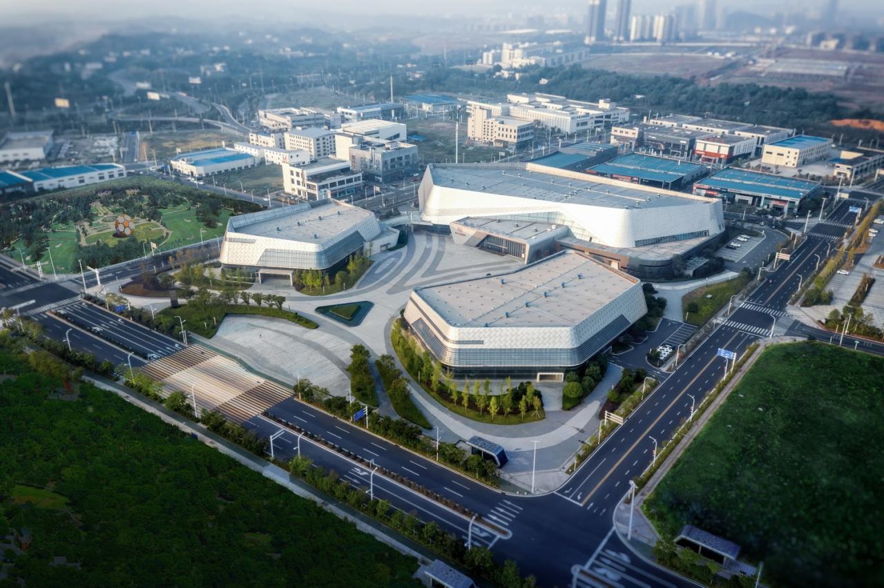 BIM建筑|自由 动感 科技:株洲汽博园交易中心一体化设计探讨 / 罗劲工作室 BIM建筑|自由 动感 科技:株洲汽博园交易中心一体化设计探讨 / 罗劲工作室