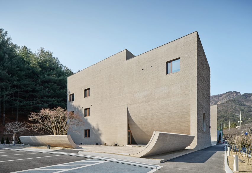 BIM建筑|无名建筑工作室设计“人造山谷” BIM建筑|无名建筑工作室设计“人造山谷”