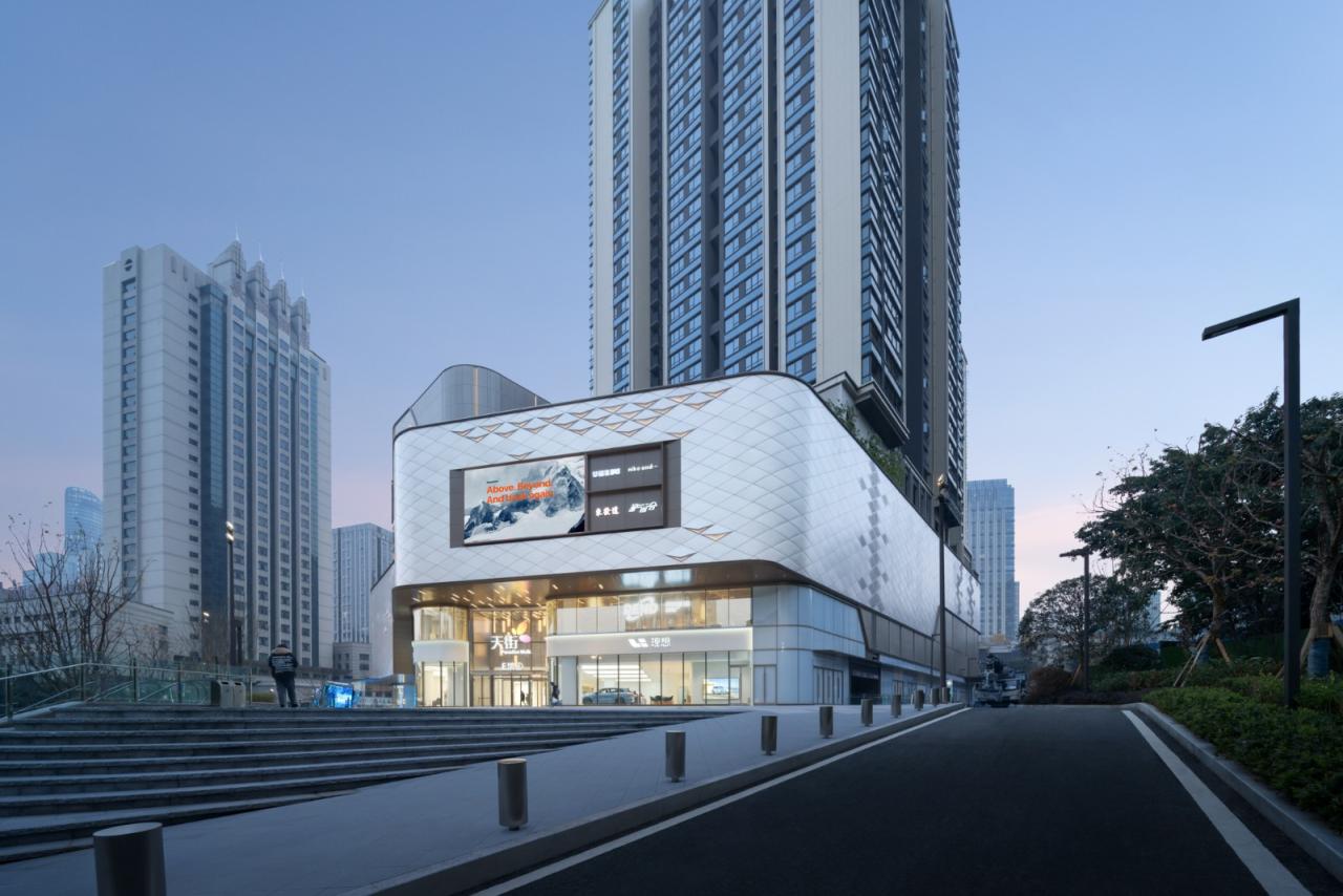 BIM建筑|十年筑造,一座天街一座城:重庆龙湖时代天街E馆 / 成执设计 BIM建筑|十年筑造,一座天街一座城:重庆龙湖时代天街E馆 / 成执设计