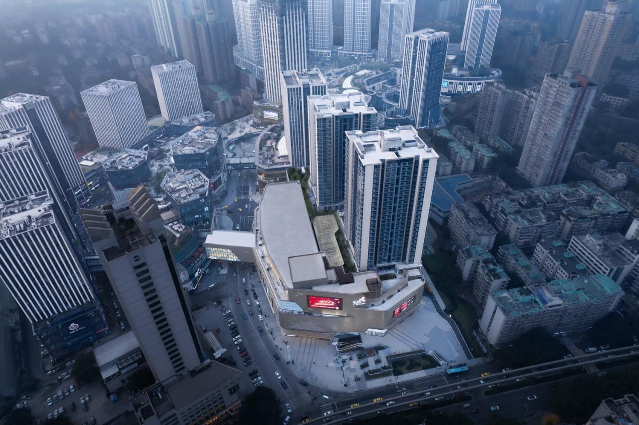 BIM建筑|十年筑造,一座天街一座城:重庆龙湖时代天街E馆 / 成执设计 BIM建筑|十年筑造,一座天街一座城:重庆龙湖时代天街E馆 / 成执设计