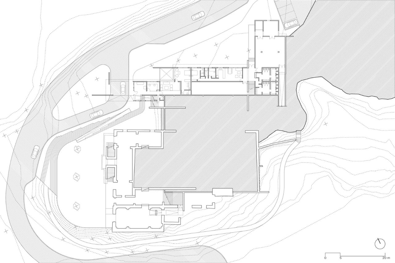BIM建筑|城墙之中的活动中心 / Triangular BIM建筑|城墙之中的活动中心 / Triangular