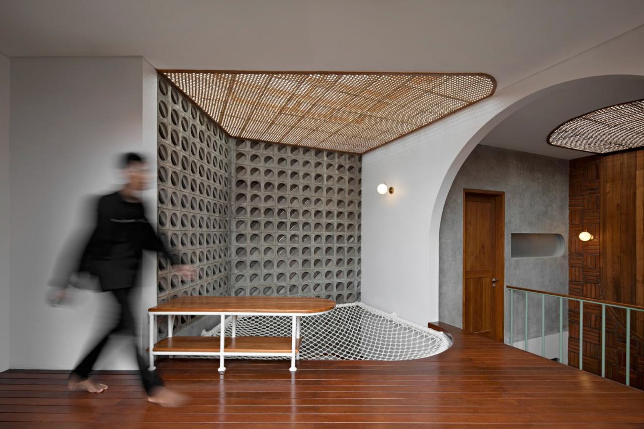BIM建筑|爪哇屋顶+旋转房间,分心的房子 / Ismail Solehudin Architecture BIM建筑|爪哇屋顶+旋转房间,分心的房子 / Ismail Solehudin Architecture