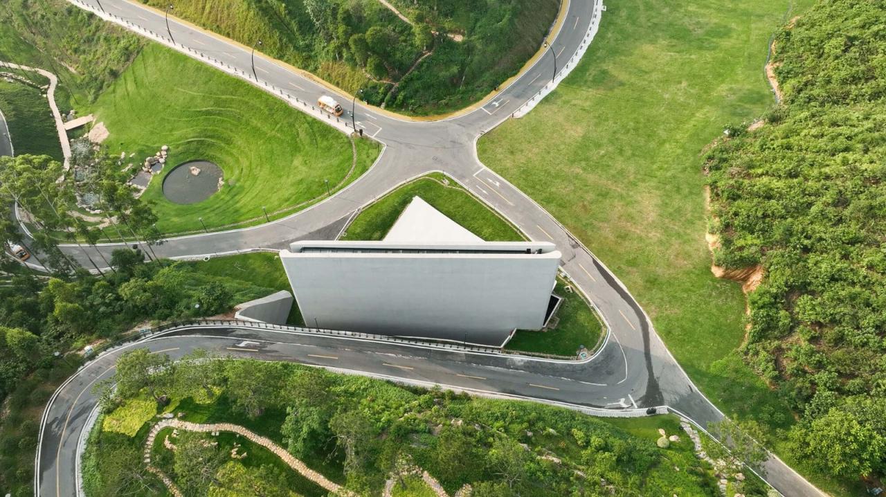 BIM建筑|山谷图书馆 / 昊源集团设计中心 BIM建筑|山谷图书馆 / 昊源集团设计中心