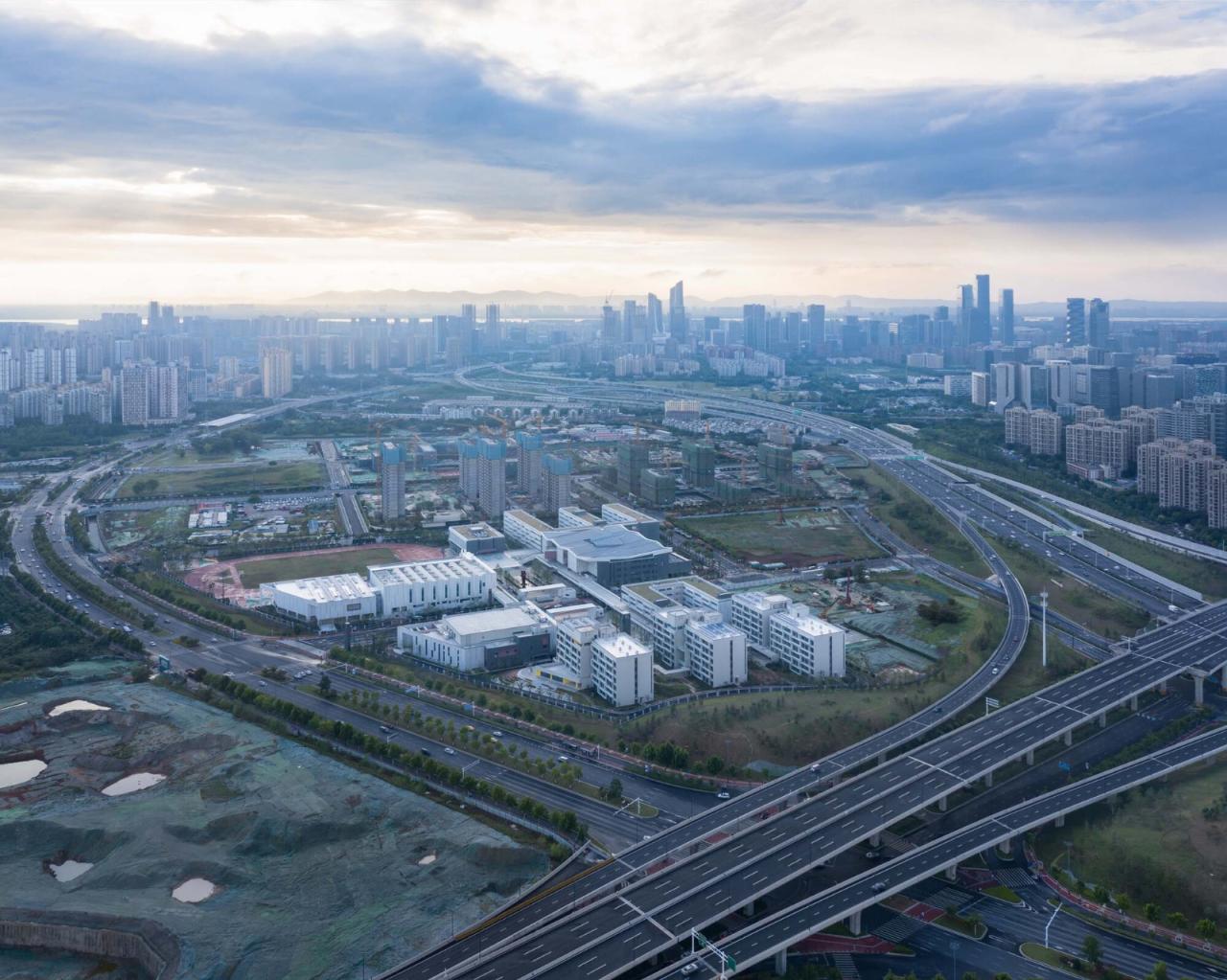 BIM建筑|南京中华中学雨花校区 / 东南大学建筑设计研究院 BIM建筑|南京中华中学雨花校区 / 东南大学建筑设计研究院