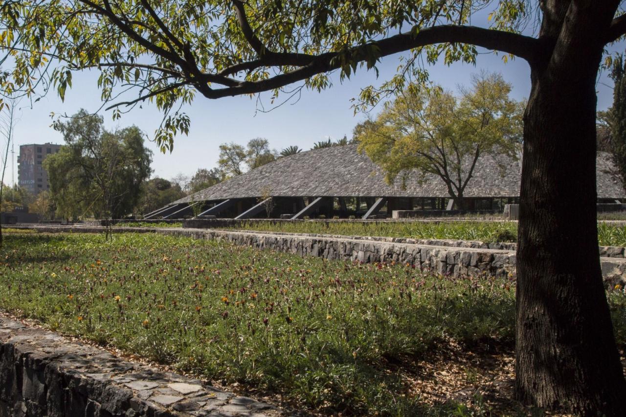 BIM建筑|覆盖在大地上,查普尔特佩克环境文化中心 / ERREqERRE Arquitectura y Urbanismo + Taller ID BIM建筑|覆盖在大地上,查普尔特佩克环境文化中心 / ERREqERRE Arquitectura y Urbanismo + Taller ID