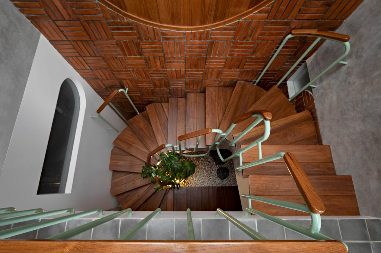 BIM建筑|爪哇屋顶+旋转房间,分心的房子 / Ismail Solehudin Architecture BIM建筑|爪哇屋顶+旋转房间,分心的房子 / Ismail Solehudin Architecture