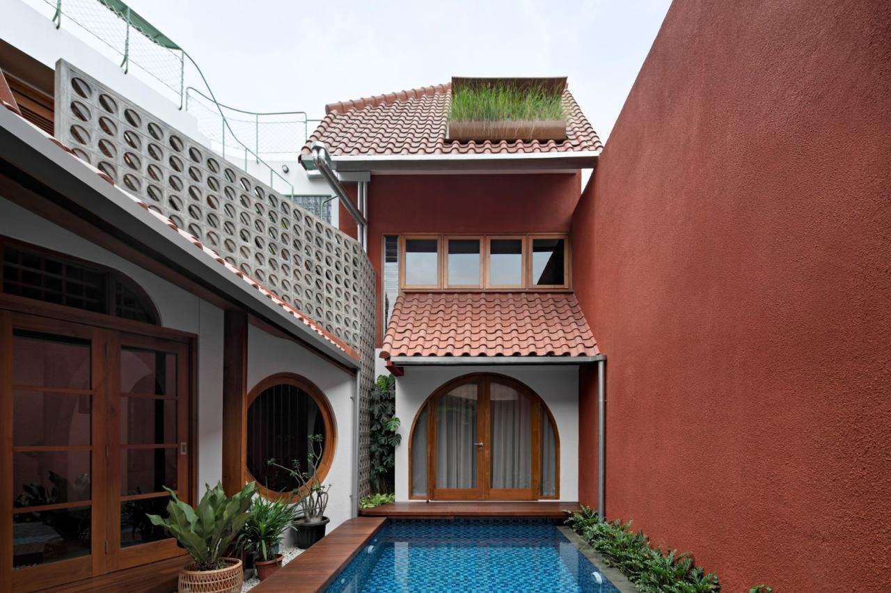 BIM建筑|爪哇屋顶+旋转房间,分心的房子 / Ismail Solehudin Architecture BIM建筑|爪哇屋顶+旋转房间,分心的房子 / Ismail Solehudin Architecture